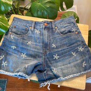 NEVER WORN Madewell Embroidered Shorts